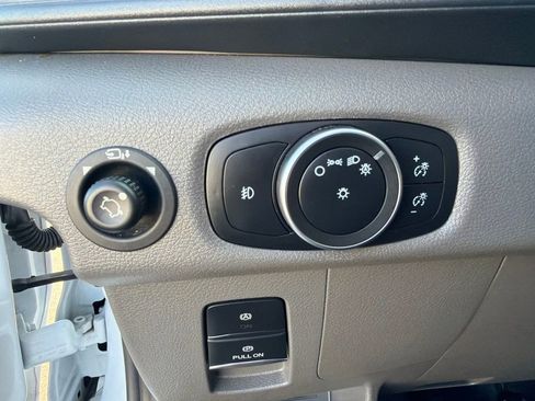 Used 2024 Ford Transit 350 XLT RWD image 21