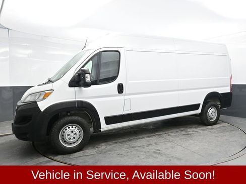 Used 2025 RAM ProMaster 2500 w/ Convenience Group image 3