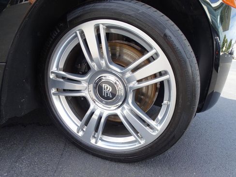 Used 2015 Rolls-Royce Wraith image 37