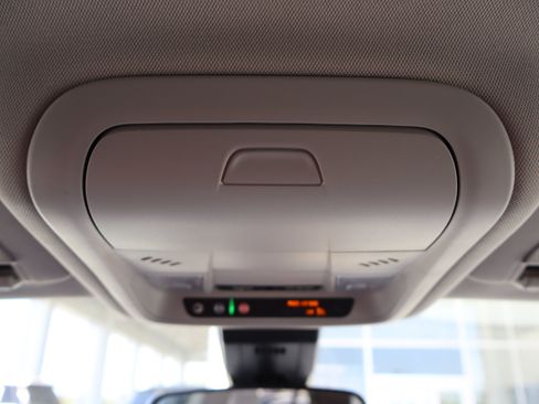 Used 2022 Chevrolet Equinox LT FWD image 29