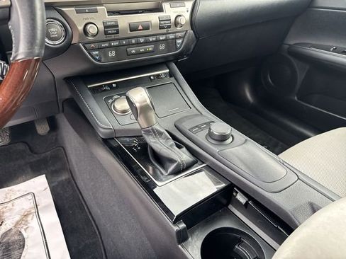 Used 2018 Lexus ES 350 w/ Premier Package image 21