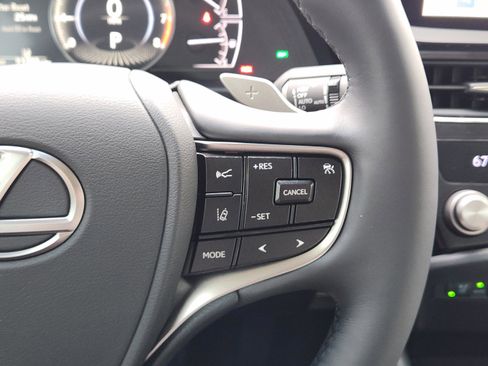 Used 2025 Lexus ES 350 w/ Premium Package image 26