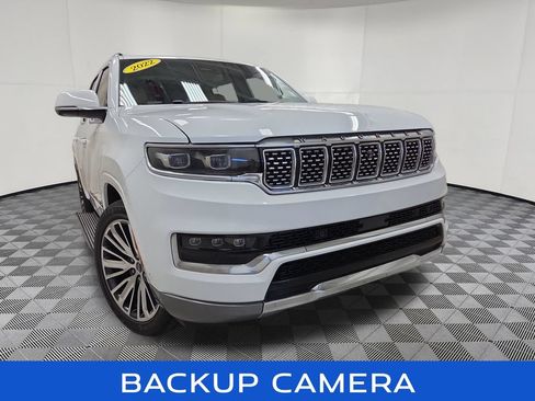 Used 2022 Jeep Grand Wagoneer Series III w/ Rear-Seat Entertainment Group AWD/4WD image 2