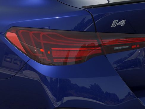 New 2026 BMW i4 xDrive40i AWD/4WD image 8