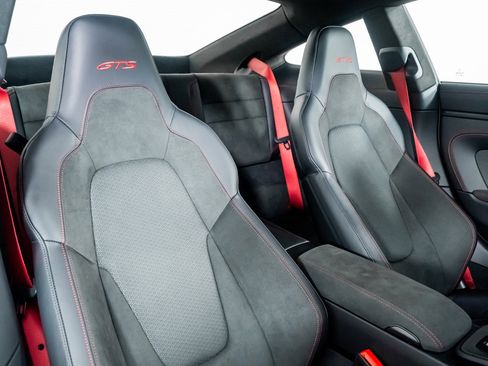 Used 2025 Porsche 911 Carrera 4 GTS image 29
