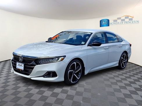 Used 2022 Honda Accord Sport image 3