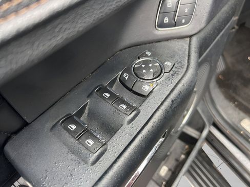 Used 2018 Ford Expedition Max Platinum image 22