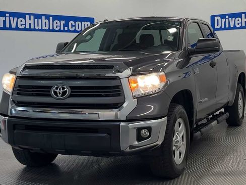 Used 2015 Toyota Tundra SR5 AWD/4WD image 2