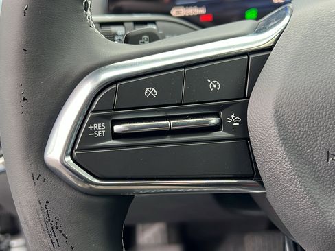 New 2026 Chevrolet Equinox EV LT image 24