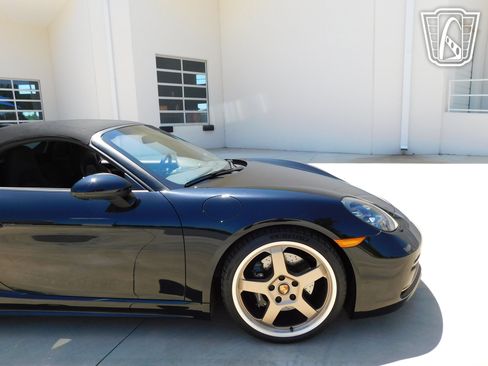 Used 2021 Porsche 718 Boxster image 36
