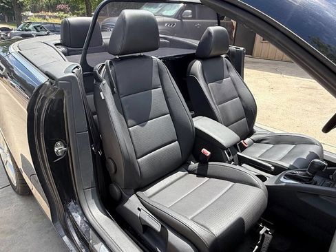 Used 2013 Volkswagen Eos Komfort FWD image 39