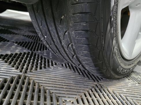 Used 2005 Nissan 350Z Grand Touring image 34