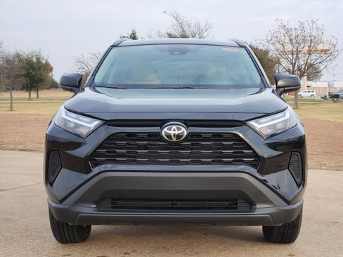 New 2025 Toyota RAV4 LE image 6