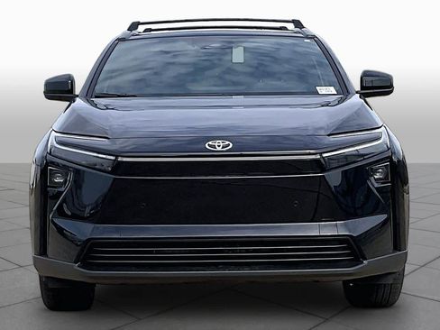 New 2026 Toyota bZ FWD image 3