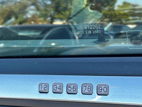 Used 2012 Lincoln Navigator 2WD image 29