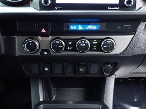 Used 2023 Toyota Tacoma SR AWD/4WD image 17