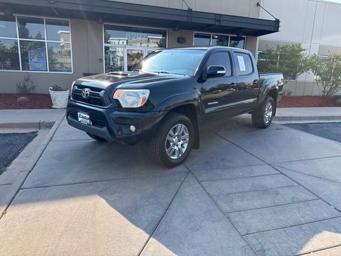 Used 2012 Toyota Tacoma 4x4 Double Cab w/ TRD Sport Upgrade Pkg image 2