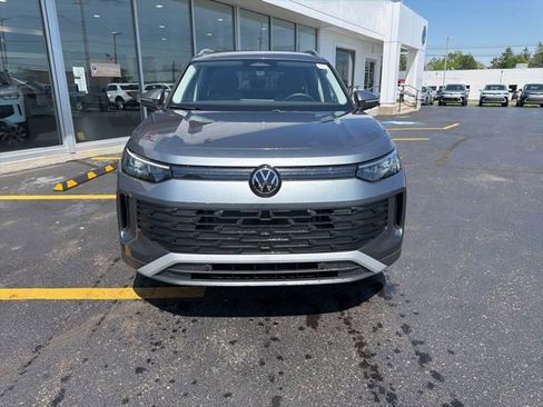 Used 2025 Volkswagen Tiguan S AWD/4WD image 9