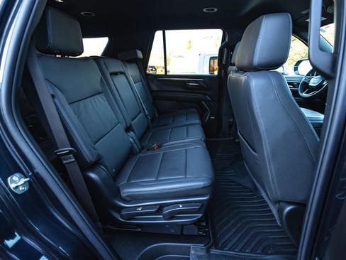 Used 2025 Chevrolet Tahoe LT w/ Comfort Package image 34