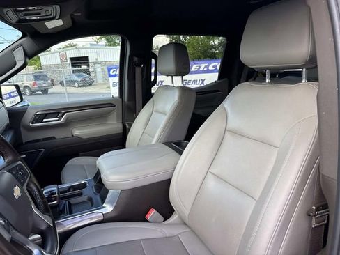 Used 2024 Chevrolet Silverado 1500 LTZ AWD/4WD image 37