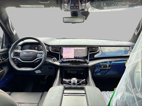New 2026 Jeep Grand Wagoneer Summit AWD/4WD image 11