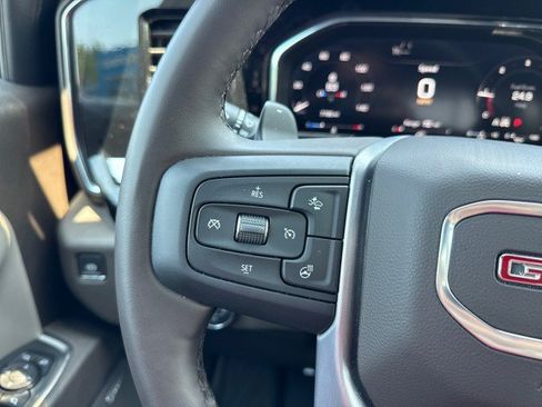 Used 2026 GMC Sierra 1500 SLT w/ SLT Premium Plus Package AWD/4WD image 30