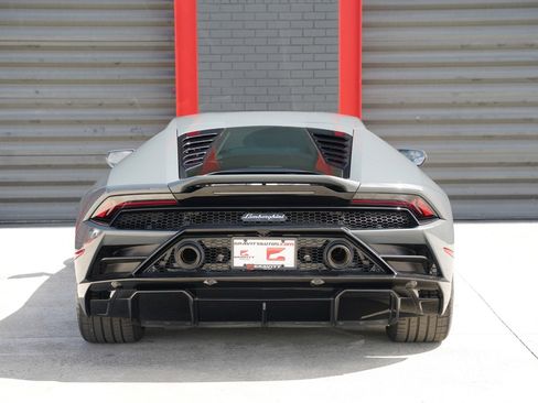Used 2021 Lamborghini Huracan EVO image 46