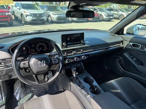 Used 2025 Honda Civic Sport image 34