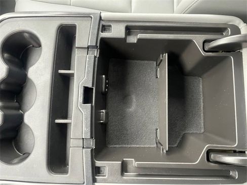 Used 2017 Chevrolet Silverado 3500 W/T image 23