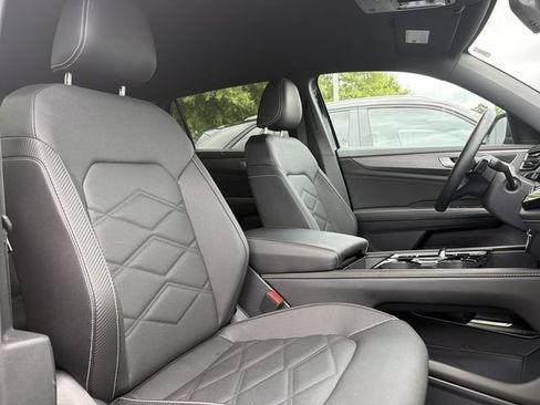 Used 2026 Volkswagen Atlas Cross Sport SE FWD image 27