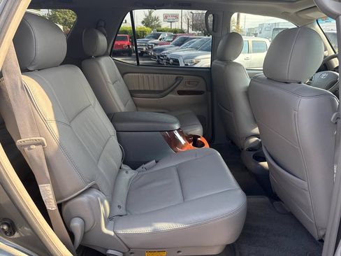 Used 2005 Toyota Sequoia Limited AWD/4WD image 21