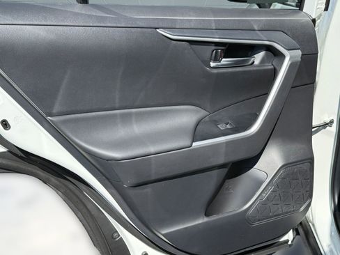 New 2025 Toyota RAV4 XLE image 27