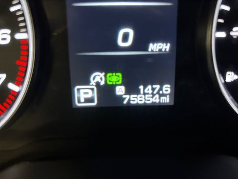 Used 2023 Subaru Outback Touring XT AWD/4WD image 18