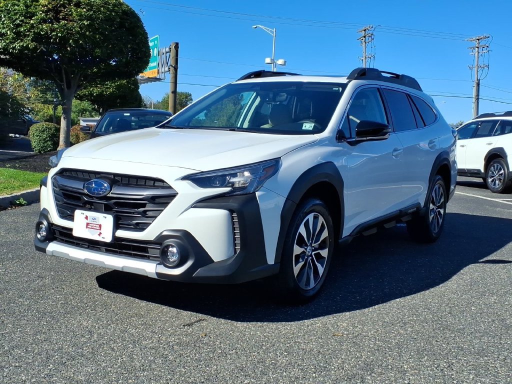 Certified 2024 Subaru Outback Limited AWD/4WD image 3