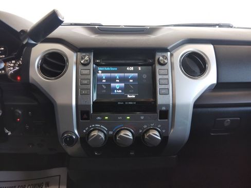 Used 2019 Toyota Tundra SR5 AWD/4WD image 23