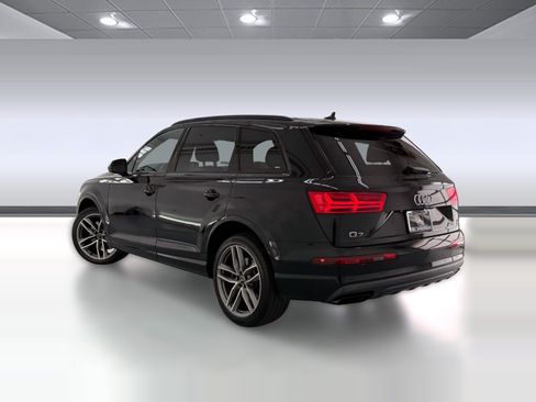 Used 2018 Audi Q7 3.0T Prestige w/ Prestige Package AWD/4WD image 3