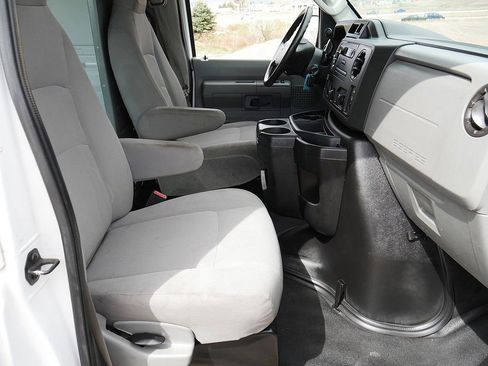 Used 2013 Ford E-250 and Econoline 250 image 34