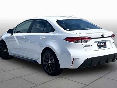 Used 2026 Toyota Corolla SE FWD image 12