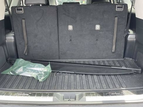 Used 2024 Toyota Grand Highlander FWD image 8