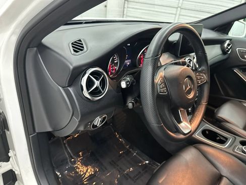 Certified 2020 Mercedes-Benz GLA 250 image 13