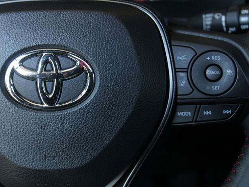 Used 2025 Toyota RAV4 XSE AWD/4WD image 36