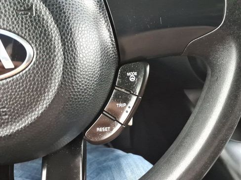 Used 2019 Kia Soul Base image 19