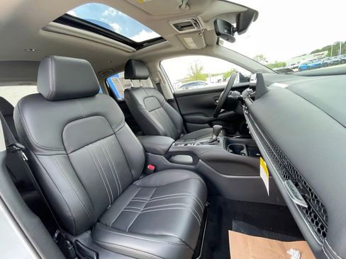 New 2026 Honda HR-V EX-L image 11