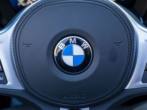 Used 2022 BMW Z4 M40i w/ Premium Package image 23