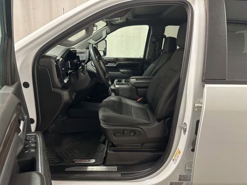 Used 2025 Chevrolet Silverado 2500 LT image 6