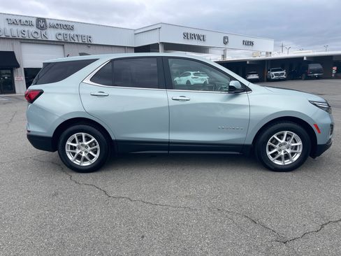 Used 2022 Chevrolet Equinox LT FWD image 4