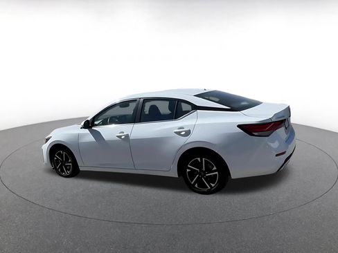 Used 2025 Nissan Sentra SV image 10