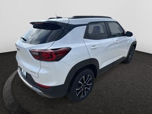 Used 2025 Chevrolet TrailBlazer ACTIV w/ Convenience Package image 3