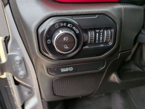 Used 2020 Jeep Gladiator Rubicon AWD/4WD image 15