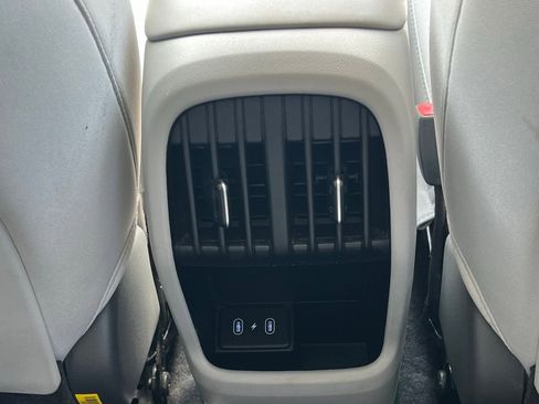 Used 2024 Hyundai Kona SEL FWD image 18